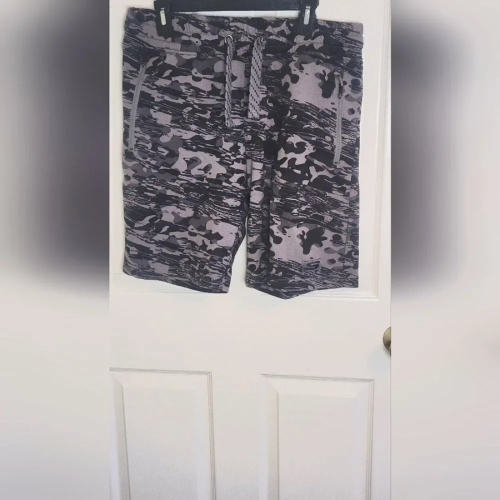 Sketchers Sport L Camouflage Print Elastic Waist Drowstring  Pull On Men Shorts